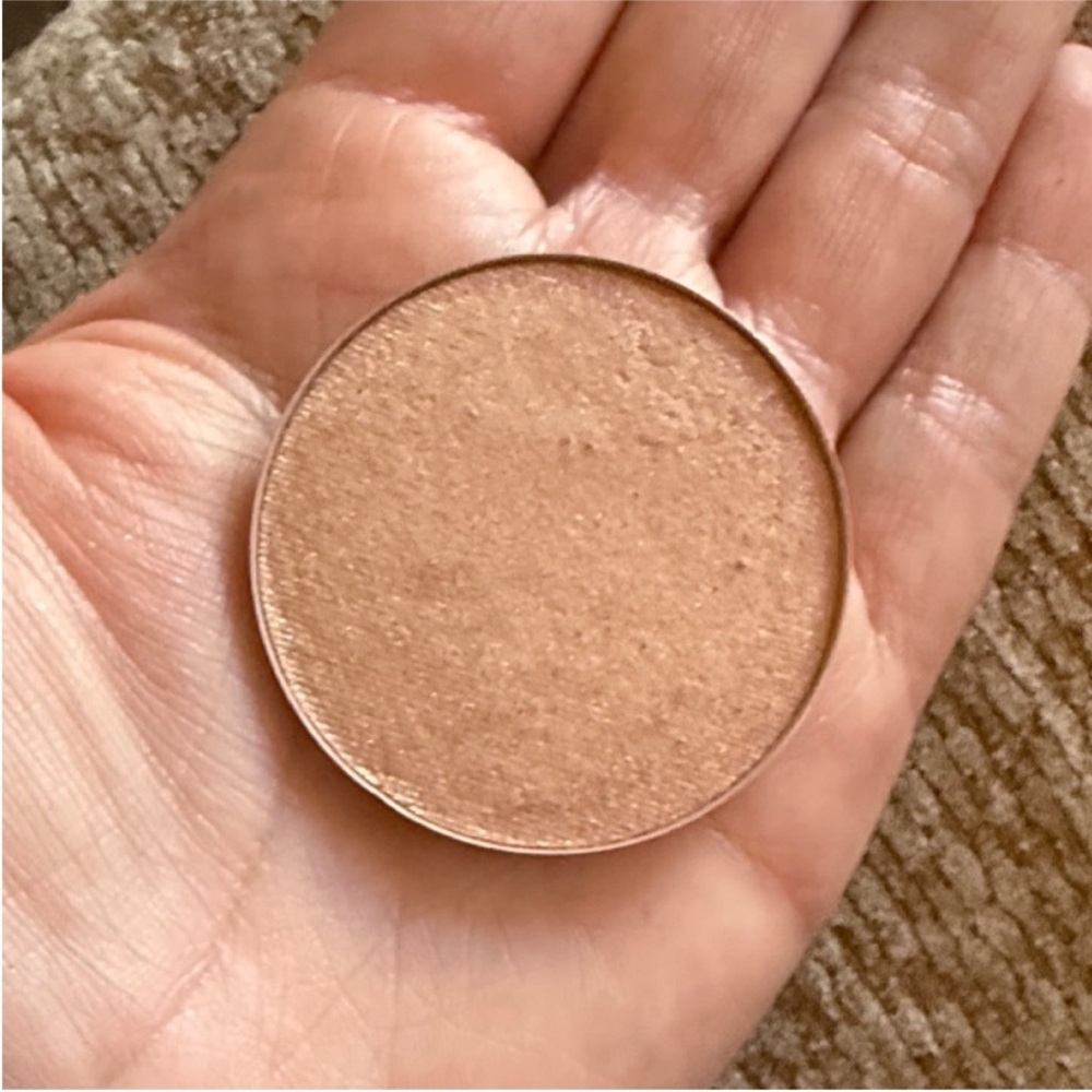 MAC Cosmetics HONOUR Frost Blush pallet form Discontinued Rare